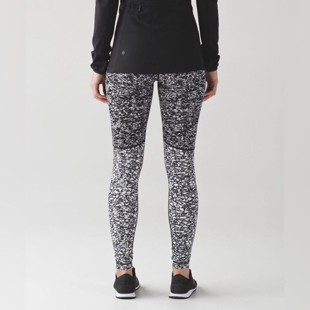 ✨Lululemon✨ Wunder Under Leggings - Picture 2 of 11